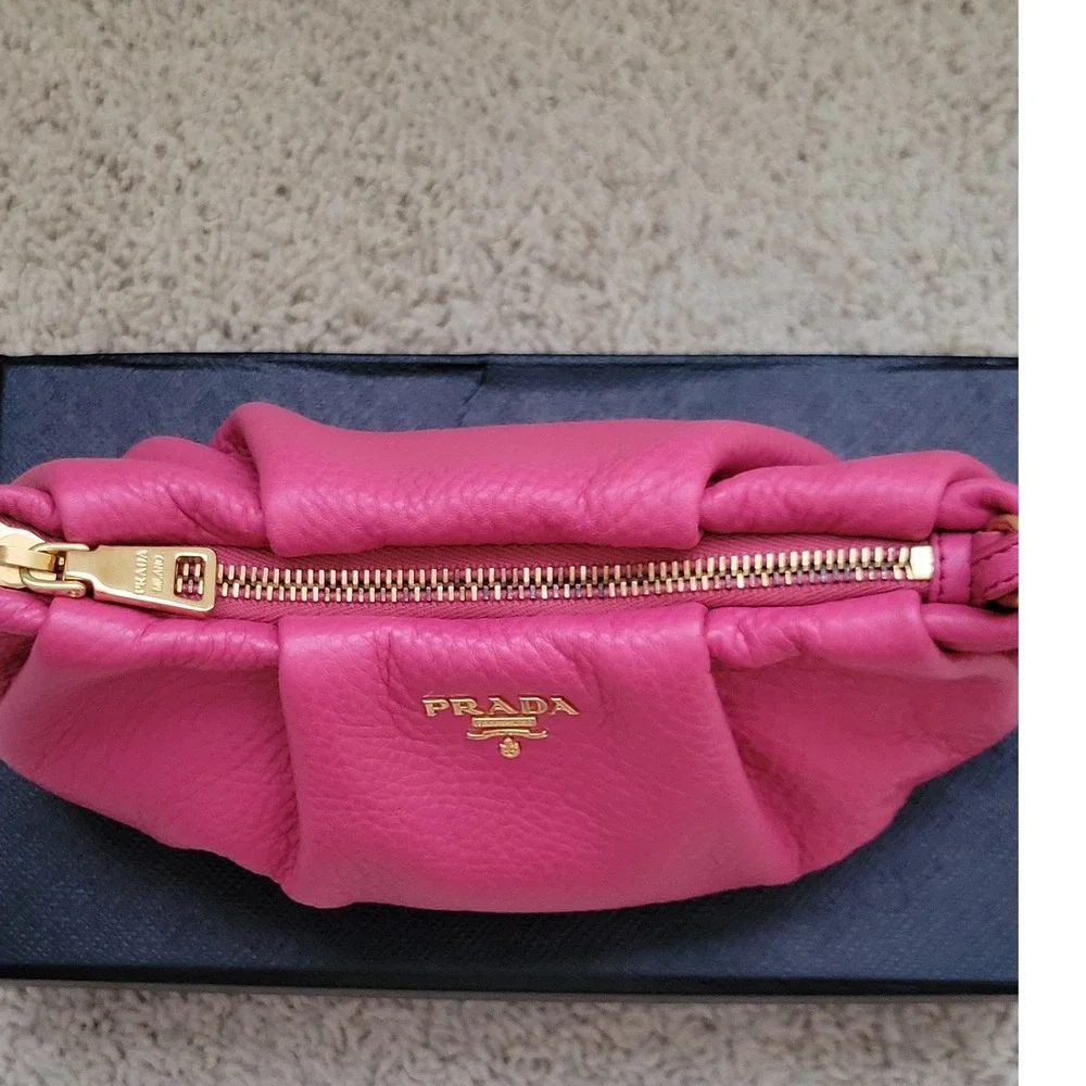 Prada Vitello Daino Peonia Pink Pebbled Leather Pleated Wristlet Clutch 1N1422